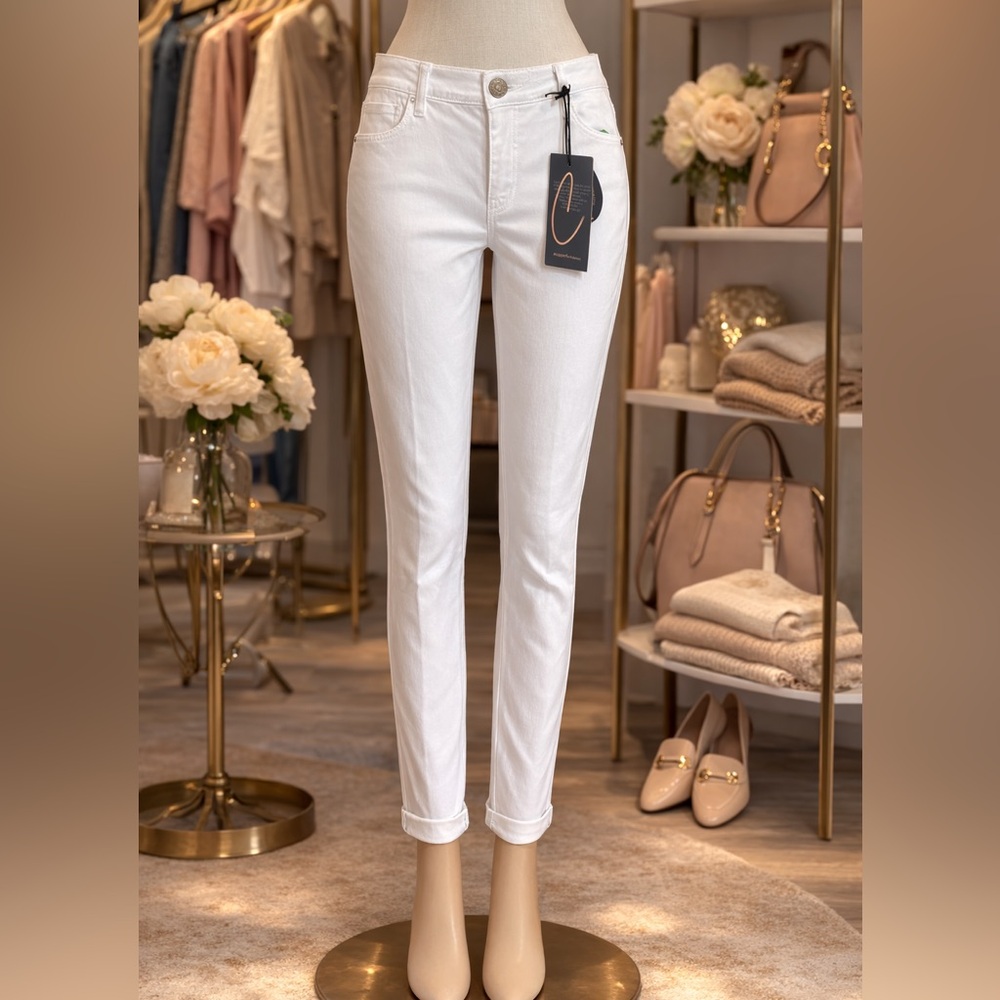 Chic White Women's Skinny Jeans